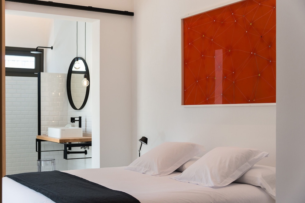 Sodium Hotel Boutique — Hotel rooms in Ciutadella de Menorca, Balearic Islands