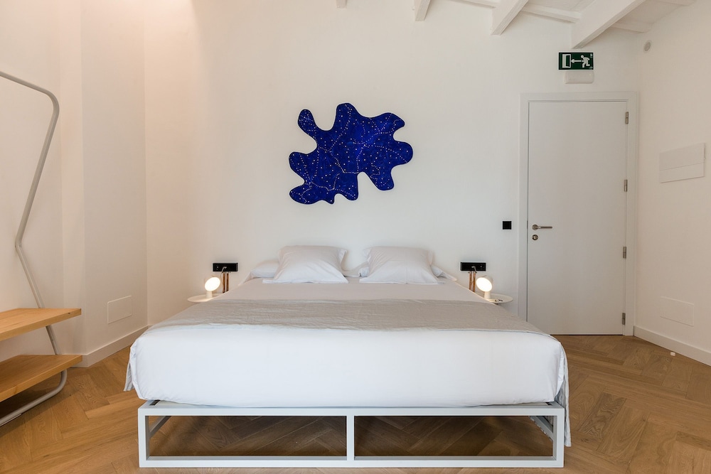Sodium Hotel Boutique — Hotel rooms in Ciutadella de Menorca, Balearic Islands