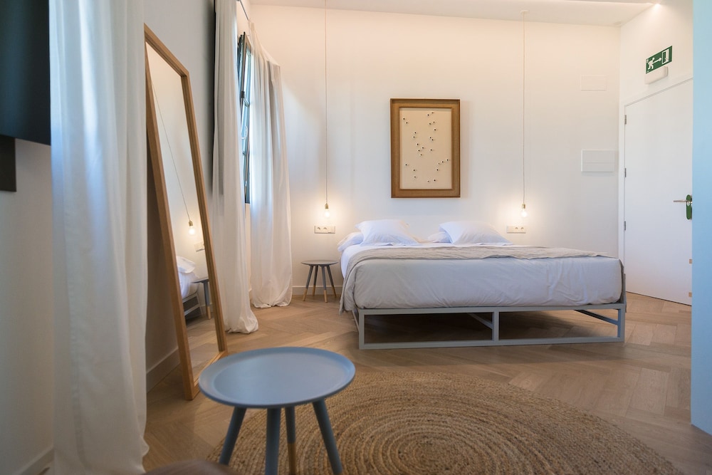 Sodium Hotel Boutique — Hotel rooms in Ciutadella de Menorca, Balearic Islands
