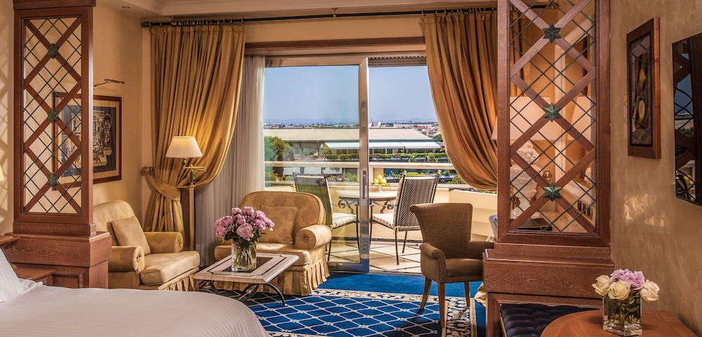 Rome Cavalieri, A Waldorf Astoria Hotel — Hotel rooms in Rome, Lazio