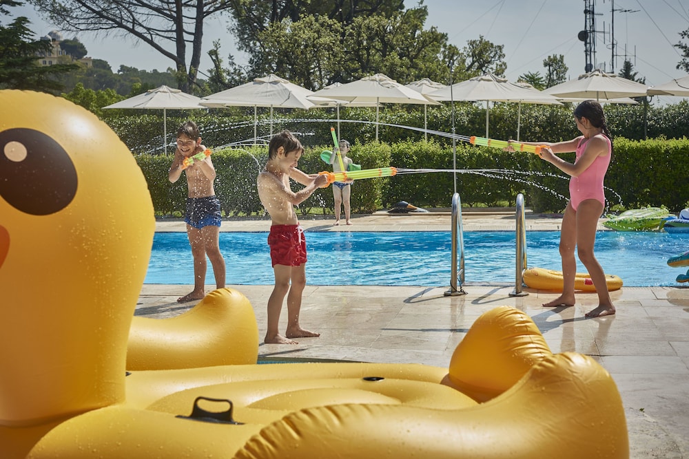 Rome Cavalieri, A Waldorf Astoria Hotel — Attractions for children in Rome, Lazio