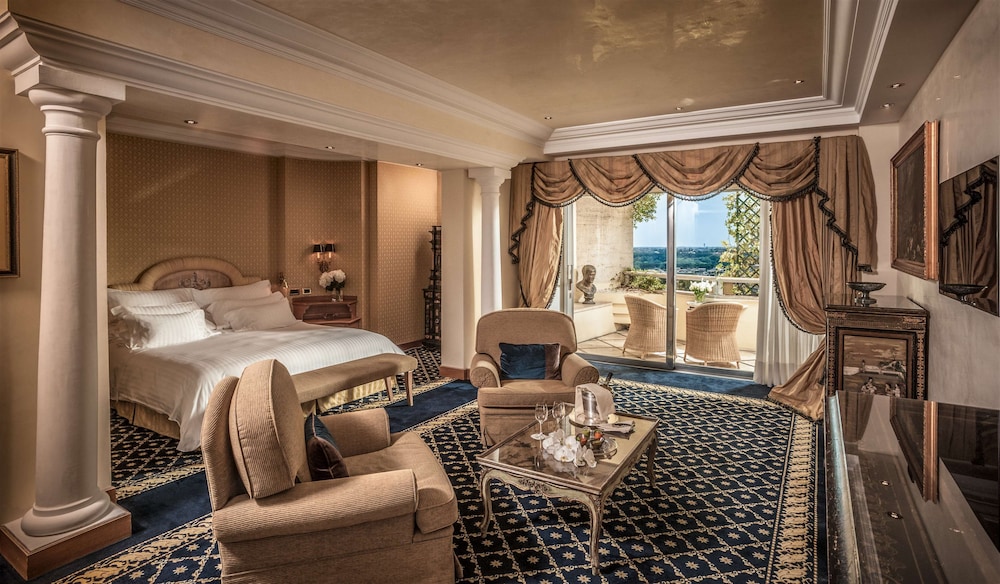 Rome Cavalieri, A Waldorf Astoria Hotel — Hotel rooms in Rome, Lazio