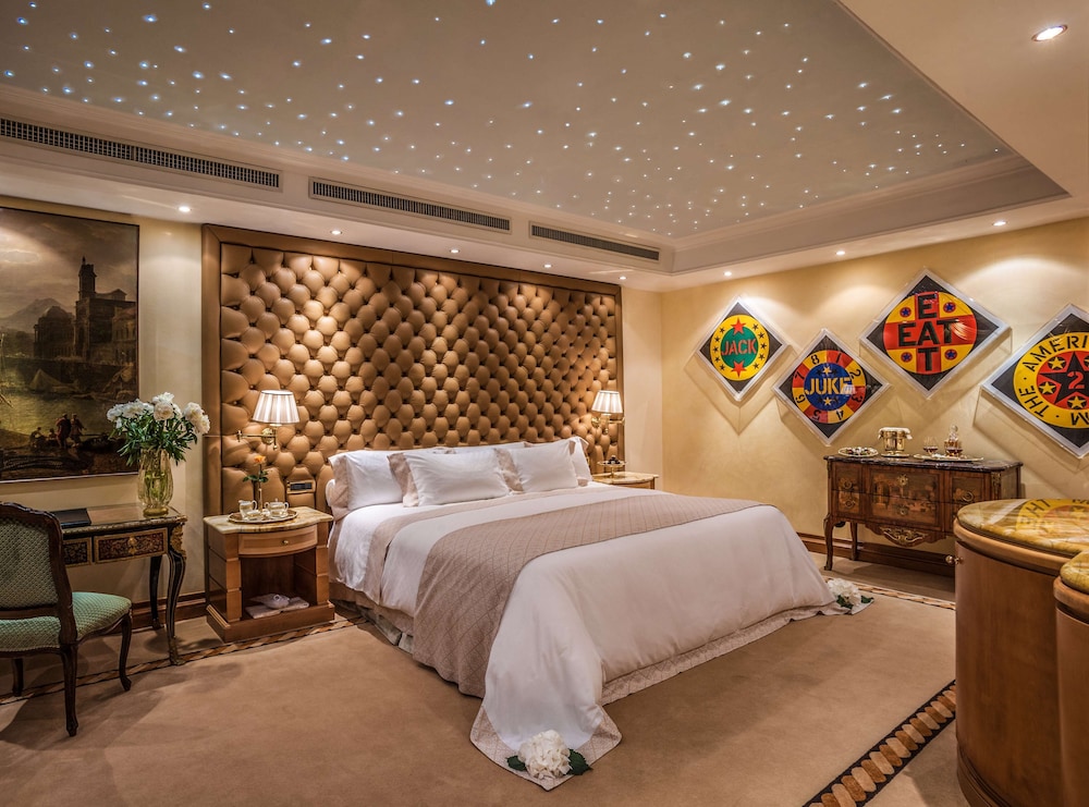 Rome Cavalieri, A Waldorf Astoria Hotel — Hotel rooms in Rome, Lazio