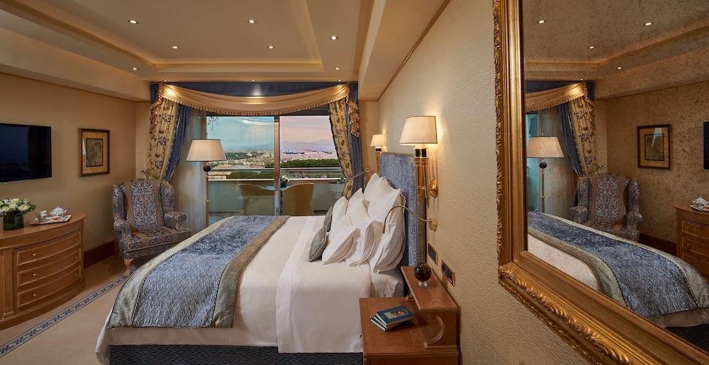 Rome Cavalieri, A Waldorf Astoria Hotel — Hotel rooms in Rome, Lazio