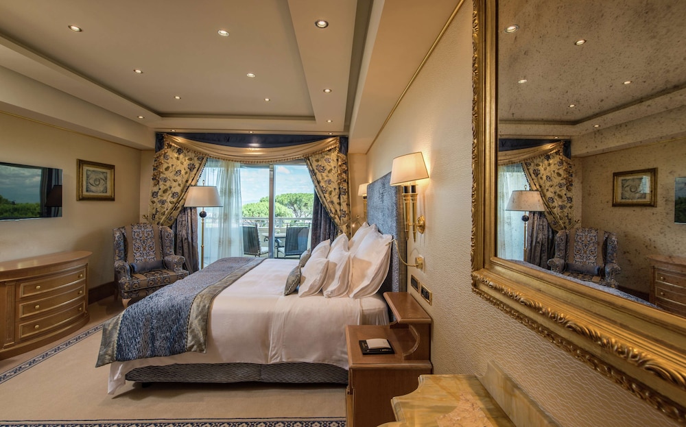 Rome Cavalieri, A Waldorf Astoria Hotel — Hotel rooms in Rome, Lazio