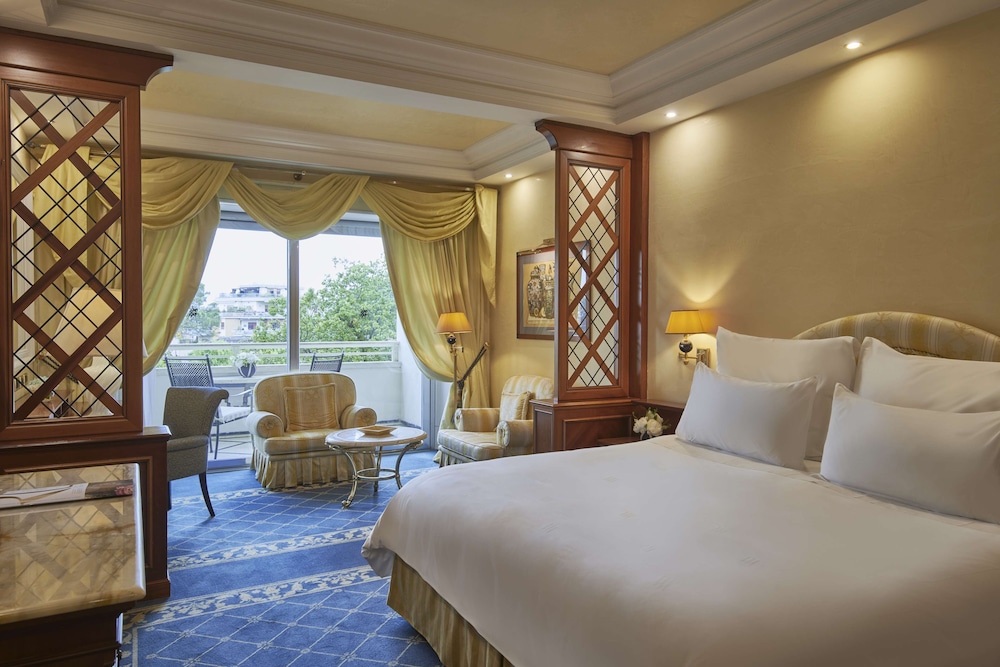 Rome Cavalieri, A Waldorf Astoria Hotel — Hotel rooms in Rome, Lazio