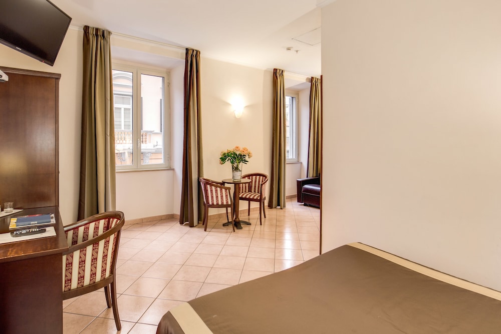 Hotel San Marco — Hotel rooms in Rome, Lazio