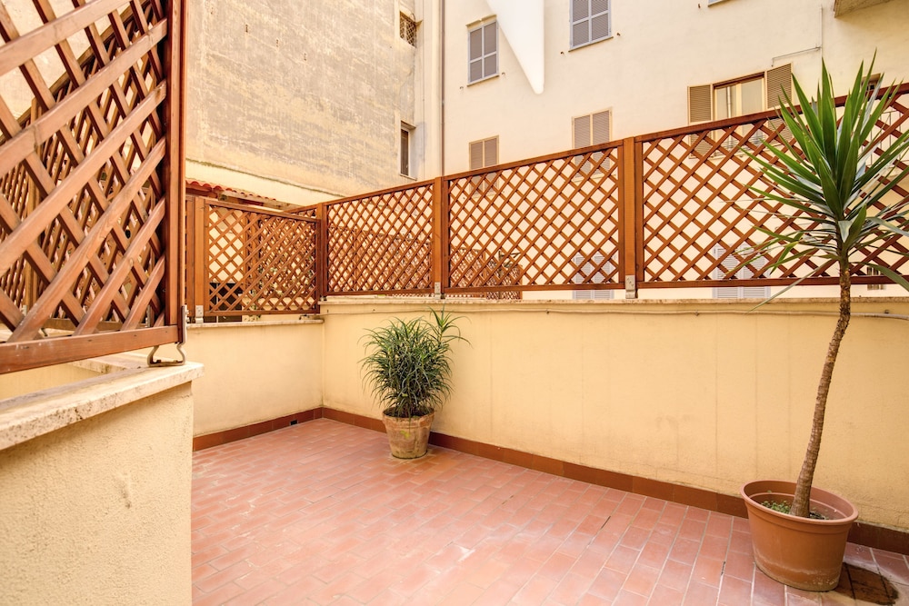 Hotel San Marco — Hotel building in Rome, Lazio