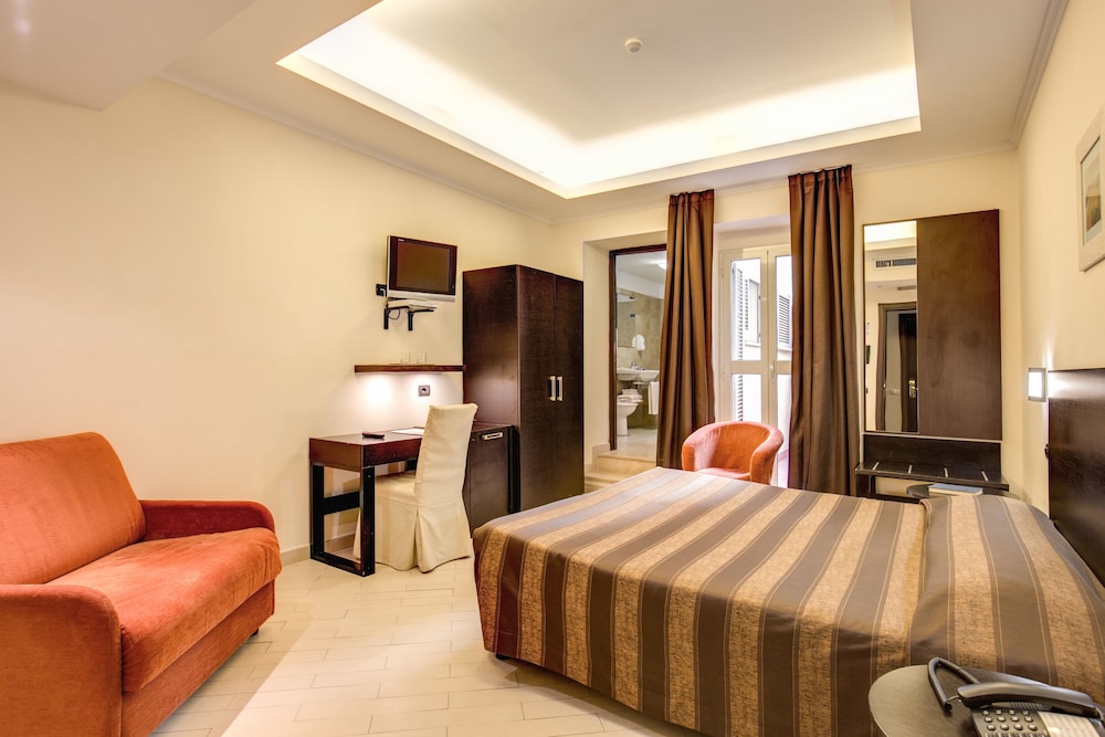 Hotel San Marco — Hotel rooms in Rome, Lazio