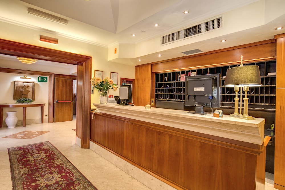 Hotel San Marco — Hotel building in Rome, Lazio