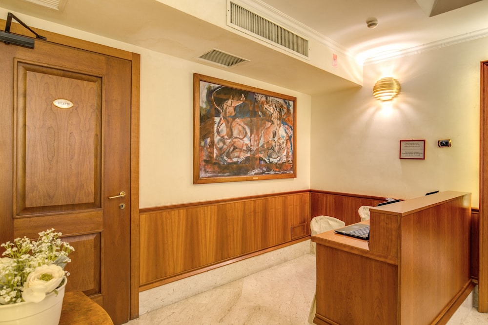 Hotel San Marco — Hotel building in Rome, Lazio