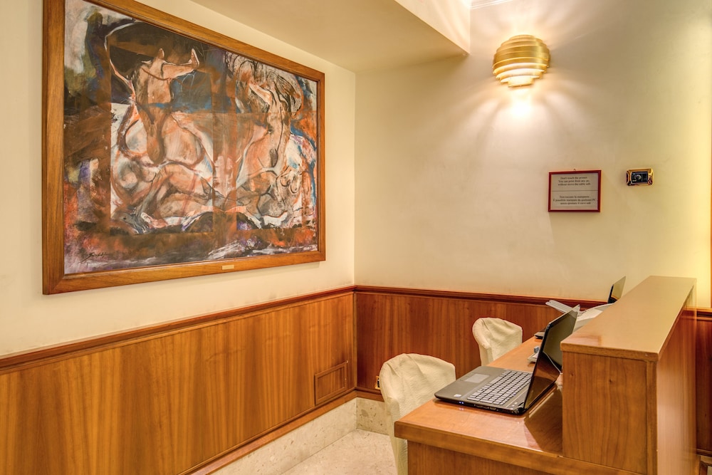 Hotel San Marco — Hotel building in Rome, Lazio
