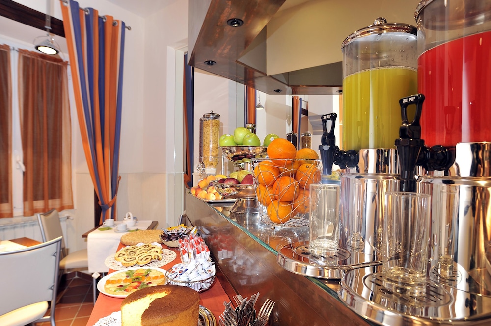 Hotel Scott House Rome — Restaurant & bars in Rome, Lazio