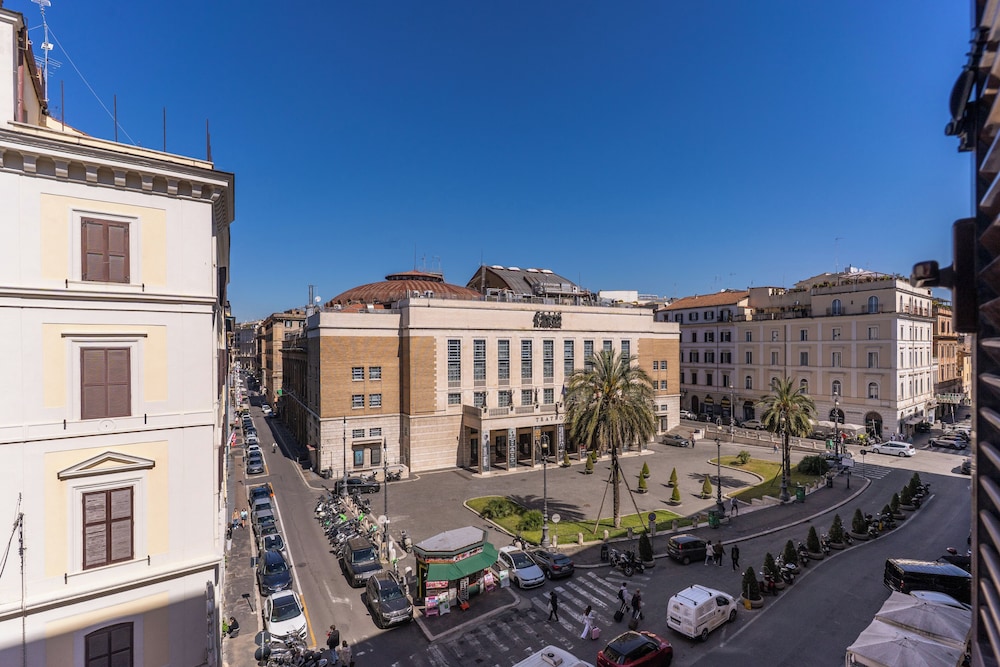 Hotel Sonya — Hotel building in Rome, Lazio
