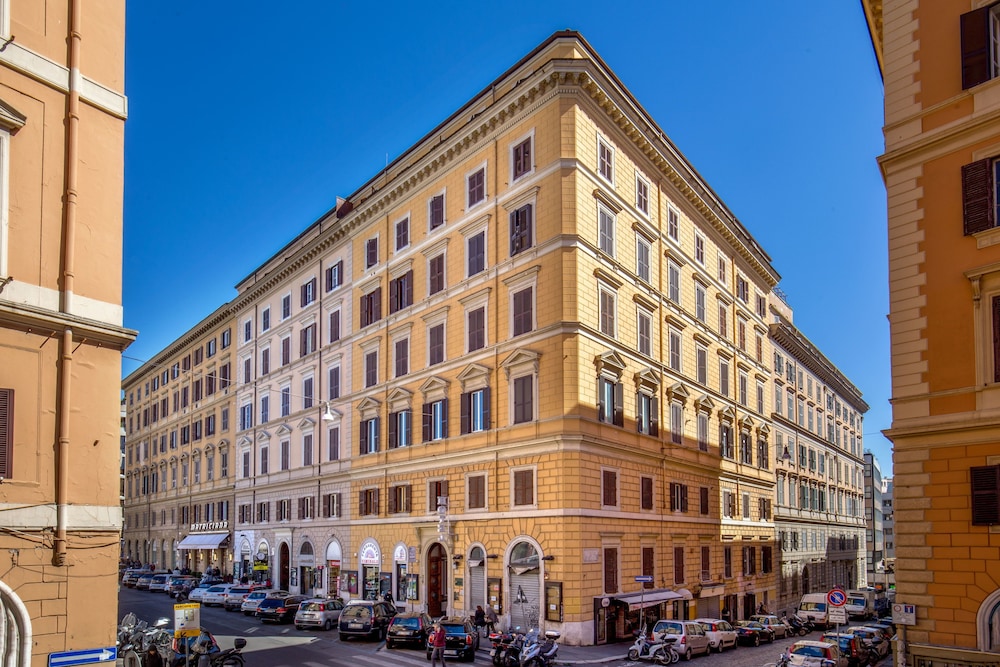 Hotel Sonya — Hotel building in Rome, Lazio