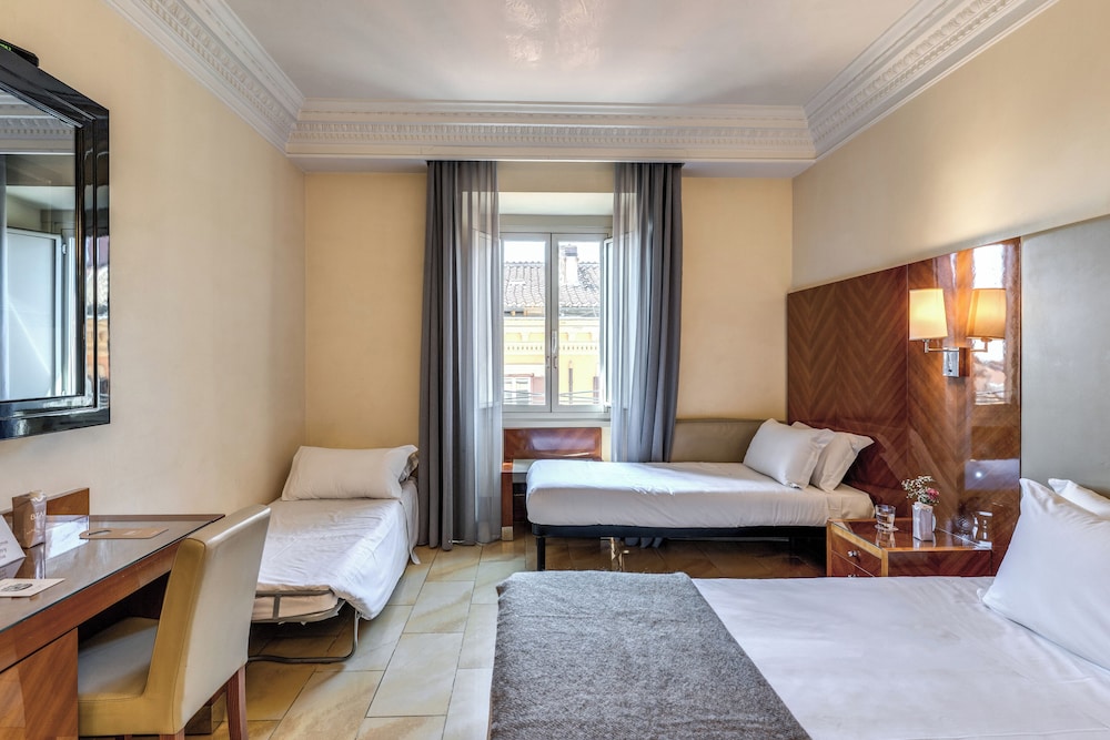 Hotel Sonya — Hotel rooms in Rome, Lazio