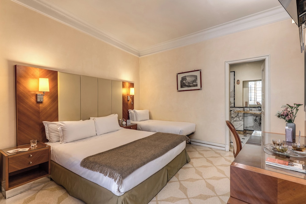 Hotel Sonya — Hotel rooms in Rome, Lazio
