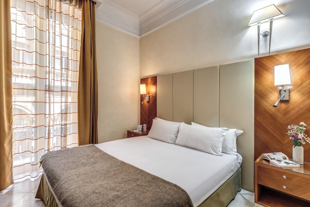 Hotel Sonya — Hotel rooms in Rome, Lazio