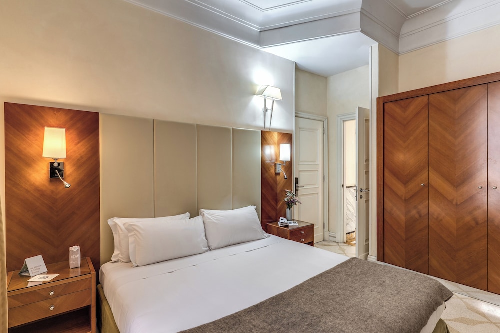 Hotel Sonya — Hotel rooms in Rome, Lazio