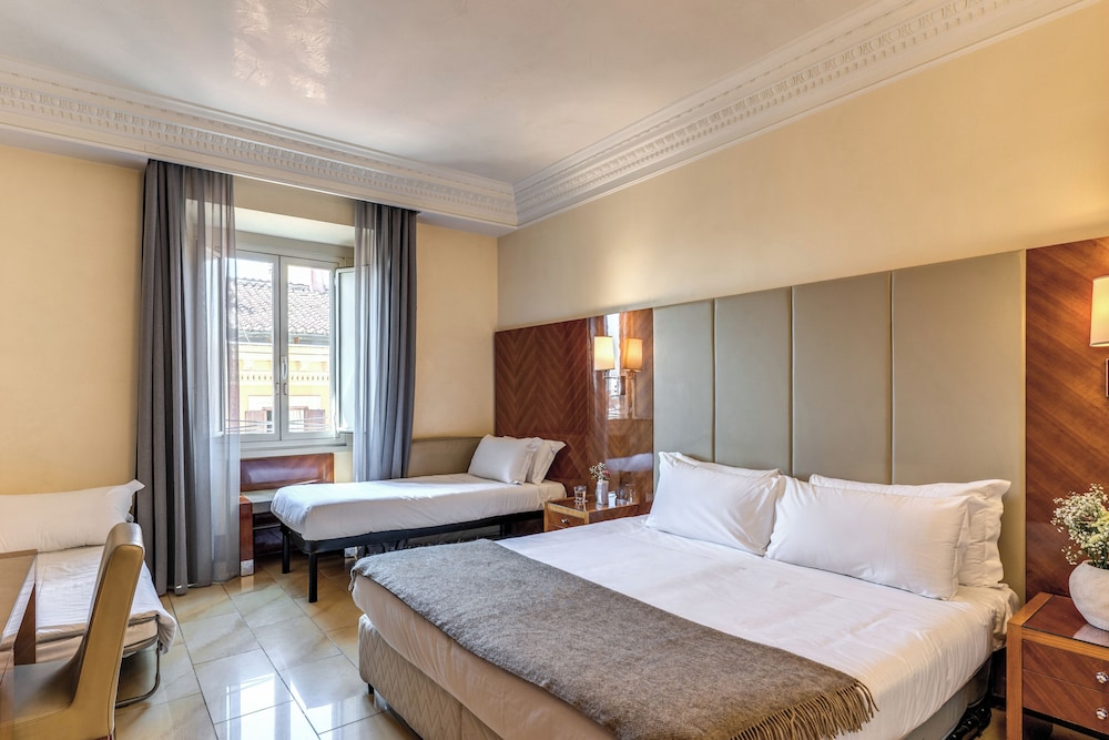 Hotel Sonya — Hotel rooms in Rome, Lazio