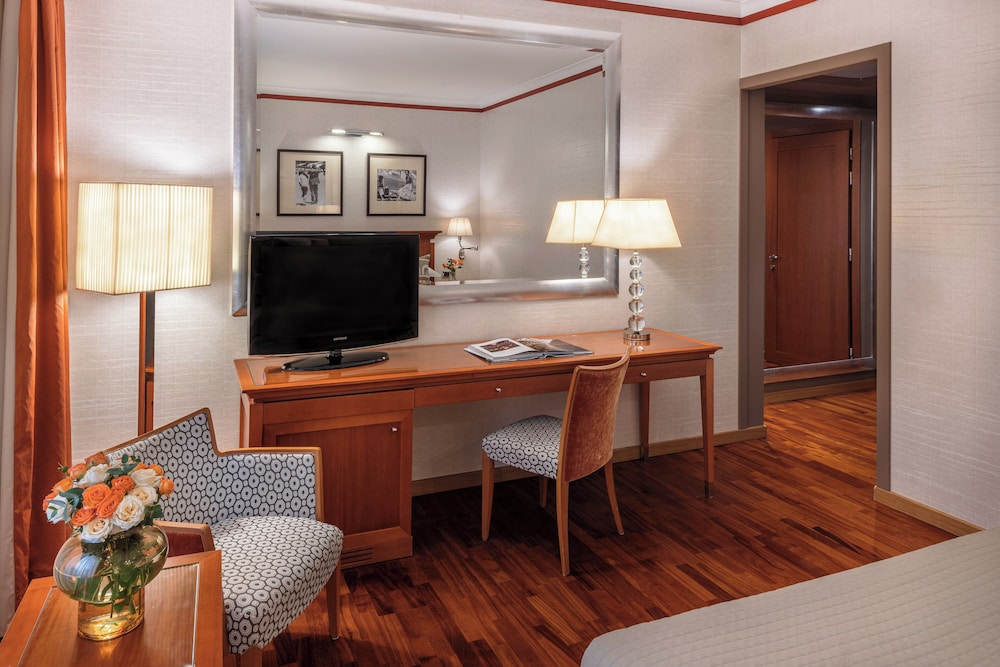 Starhotels Metropole — Hotel rooms in Rome, Lazio