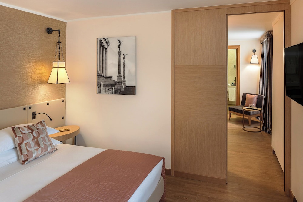 Starhotels Metropole — Hotel rooms in Rome, Lazio