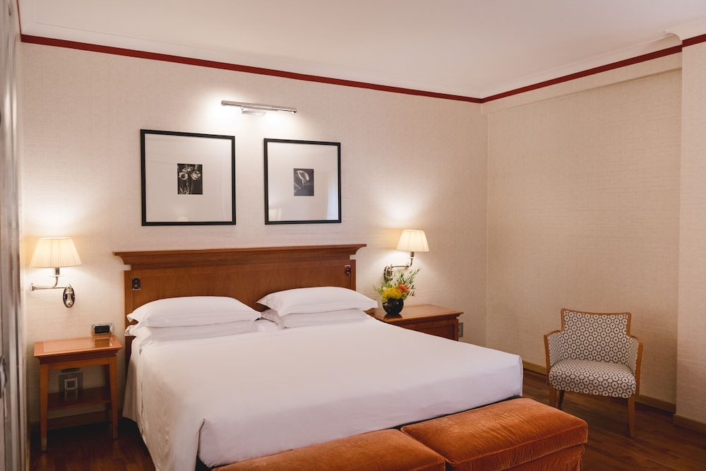Starhotels Metropole — Hotel rooms in Rome, Lazio