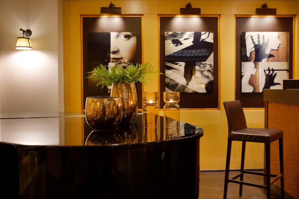 Starhotels Metropole — Restaurant & bars in Rome, Lazio