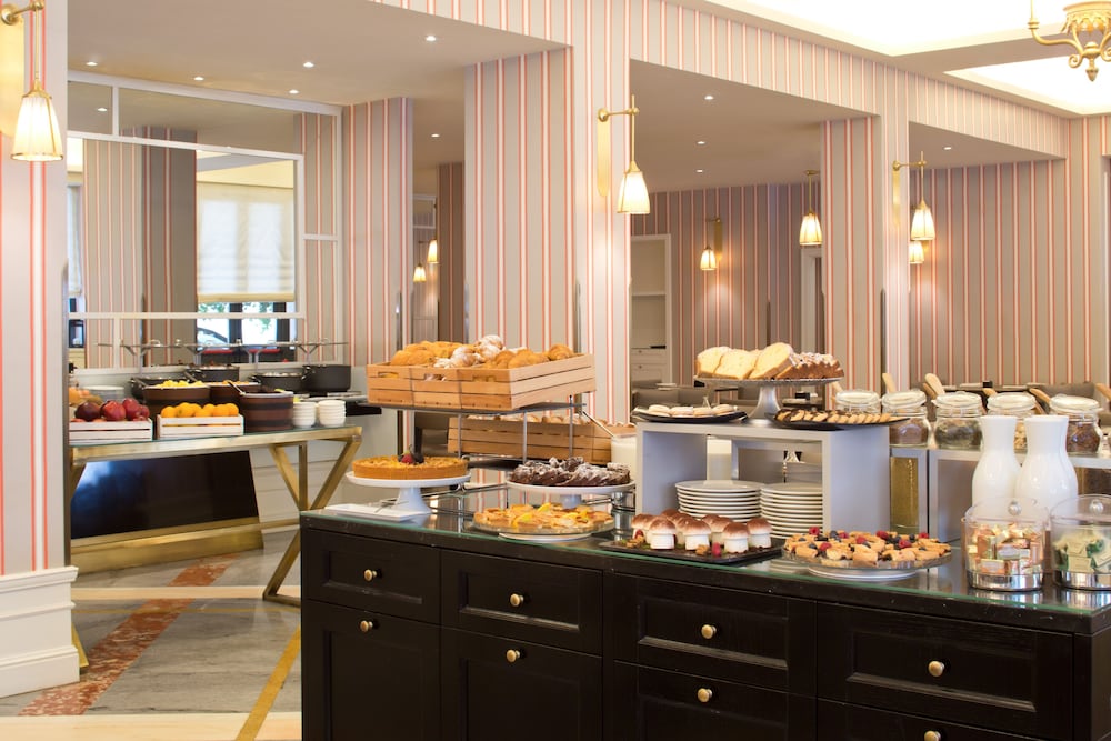 Starhotels Michelangelo — Restaurant & bars in Rome, Lazio