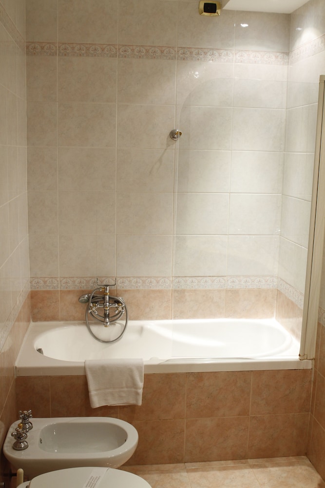 Hotel Torino — Hotel rooms in Rome, Lazio