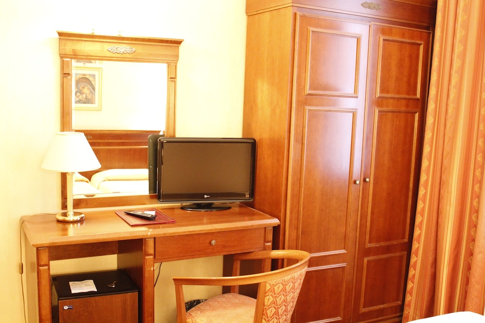 Hotel Torino — Hotel rooms in Rome, Lazio