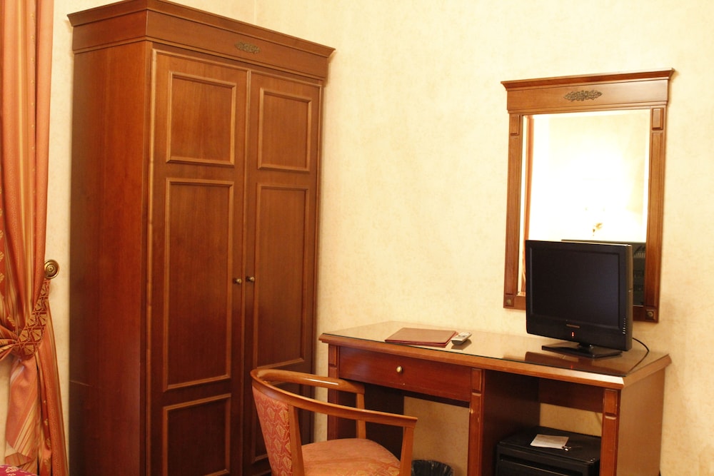 Hotel Torino — Hotel rooms in Rome, Lazio