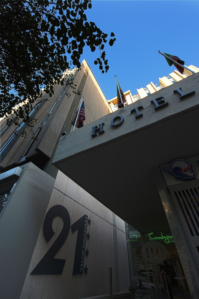 Twentyone Hotel — Hotel building in Rome, Lazio