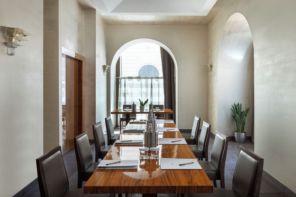 UNA Hotels Decò Roma — Restaurant & bars in Rome, Lazio
