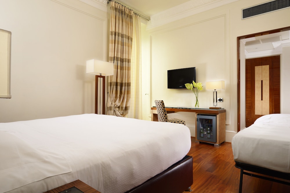 UNA Hotels Decò Roma — Hotel rooms in Rome, Lazio