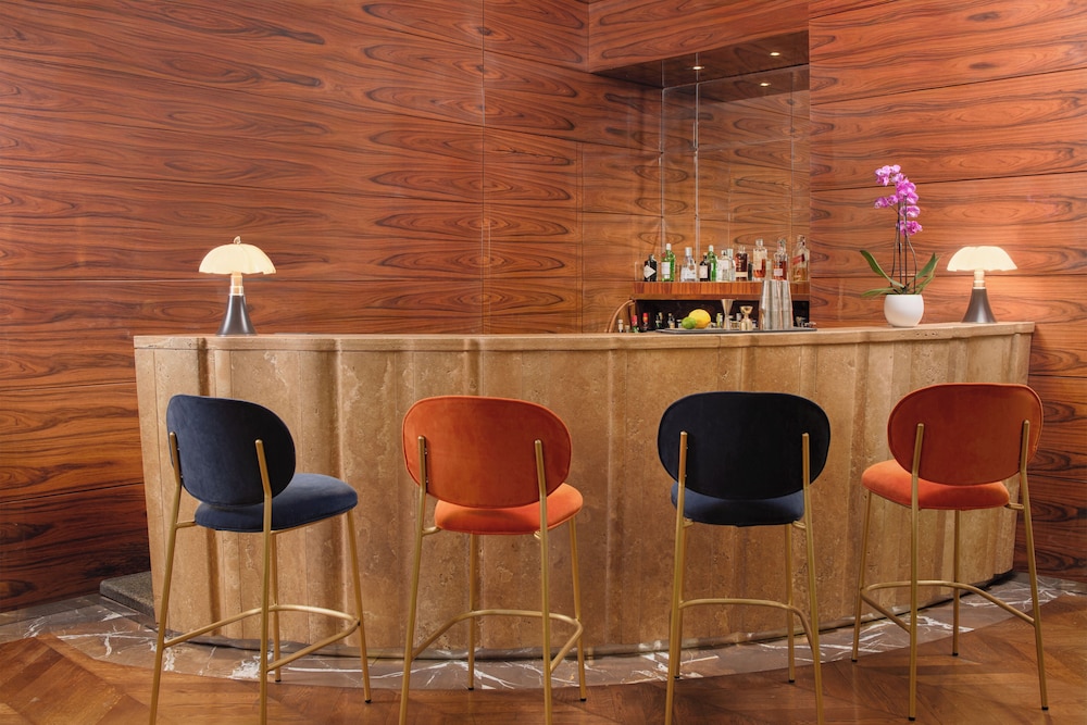UNA Hotels Decò Roma — Restaurant & bars in Rome, Lazio