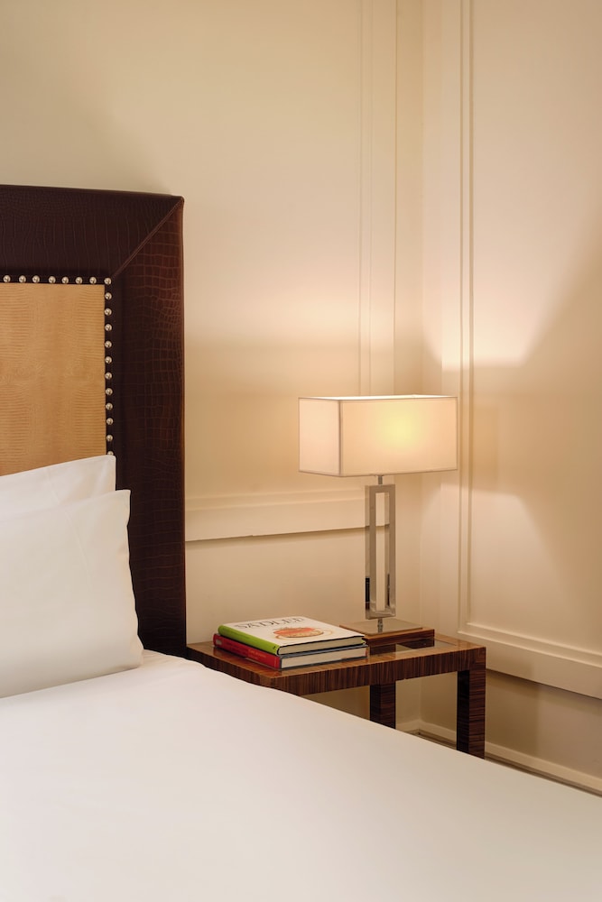 UNA Hotels Decò Roma — Hotel rooms in Rome, Lazio