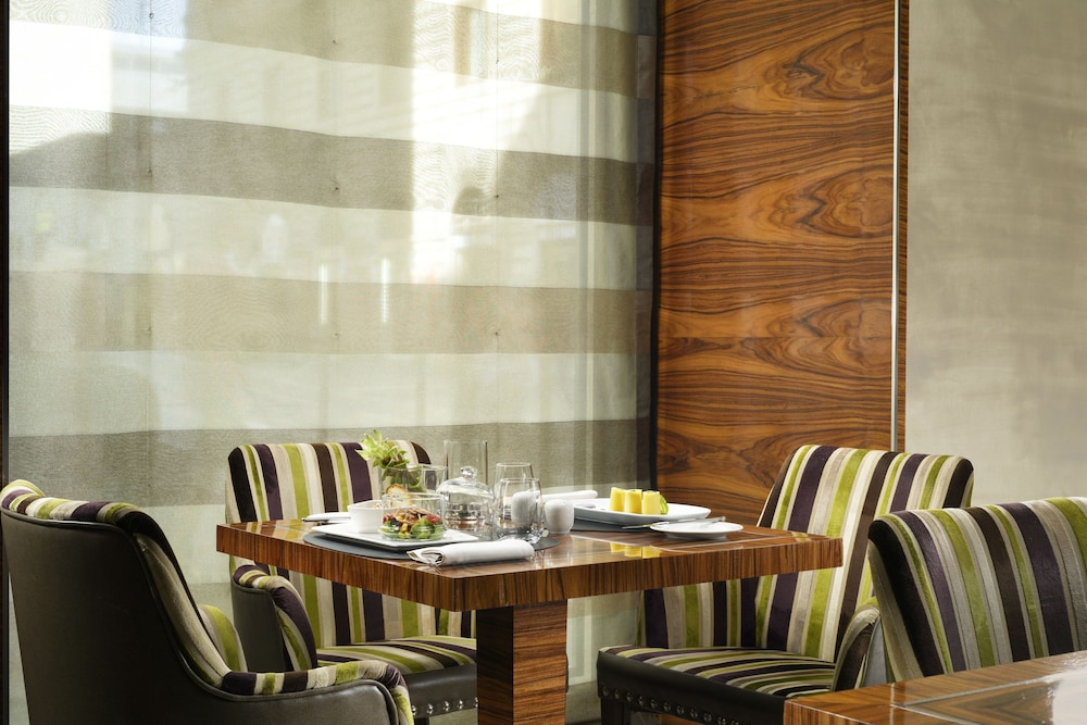 UNA Hotels Decò Roma — Restaurant & bars in Rome, Lazio