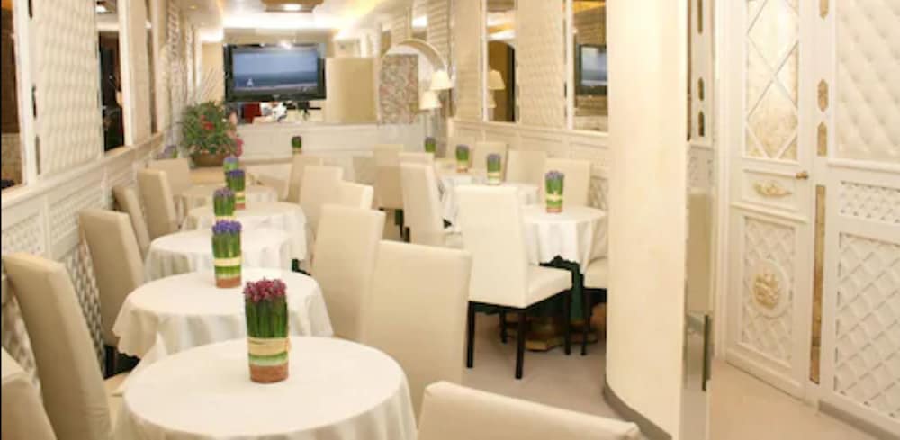 Hotel Valle — Restaurant & bars in Rome, Lazio
