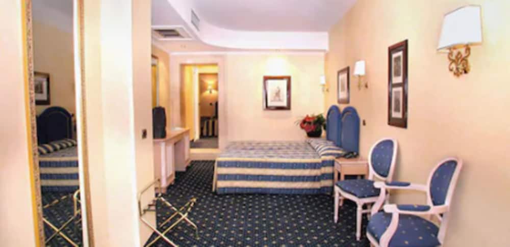 Hotel Valle — Hotel rooms in Rome, Lazio