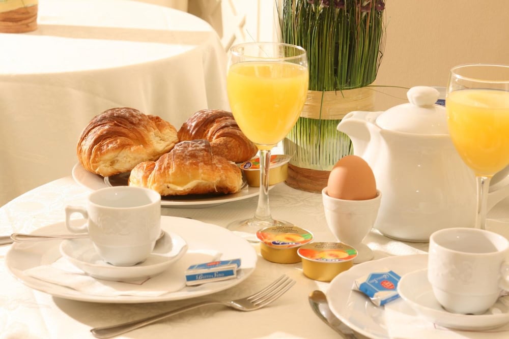 Hotel Valle — Restaurant & bars in Rome, Lazio