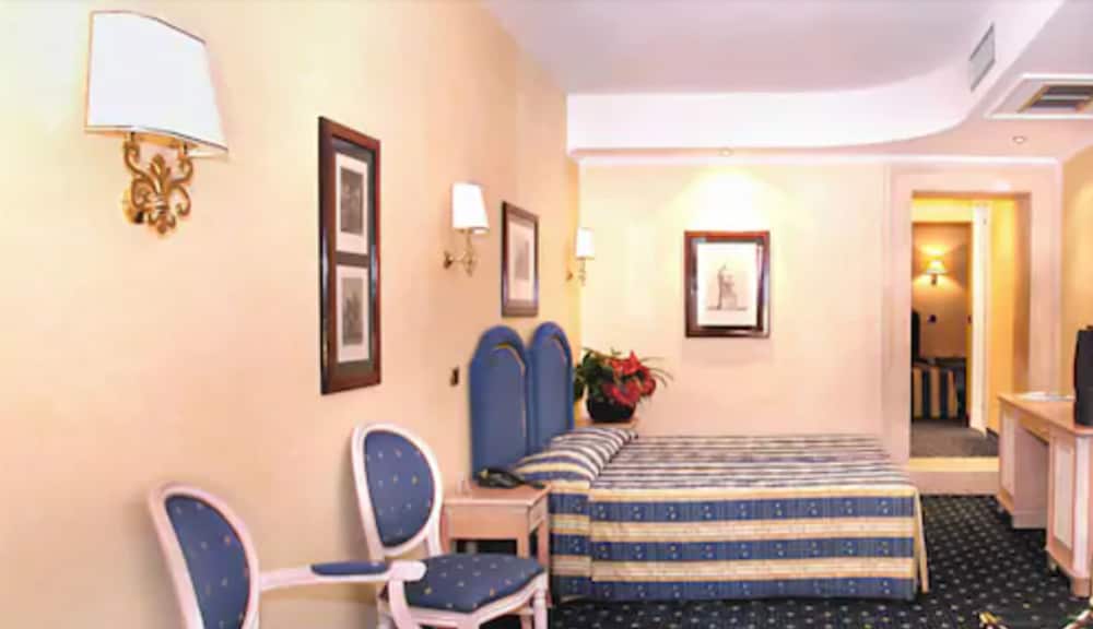 Hotel Valle — Hotel rooms in Rome, Lazio
