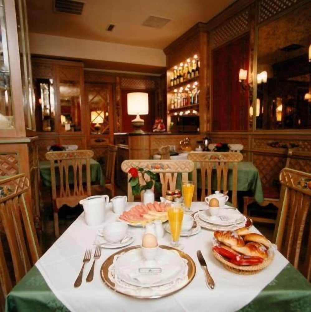 Hotel Valle — Restaurant & bars in Rome, Lazio