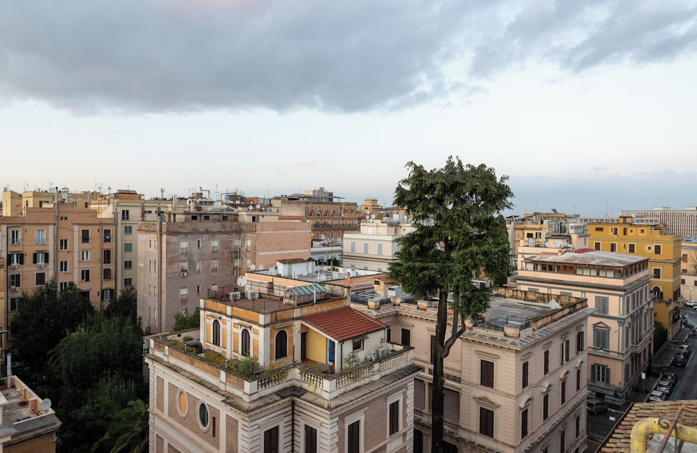 Leonardo Boutique Hotel Rome Termini — Hotel building in Rome, Lazio