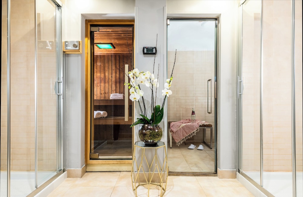 Leonardo Boutique Hotel Rome Termini — Spa in Rome, Lazio