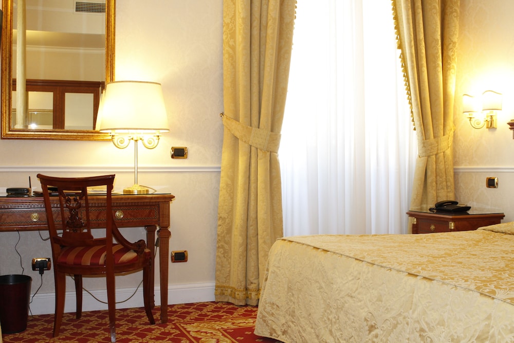 Villa Pinciana — Hotel rooms in Rome, Lazio