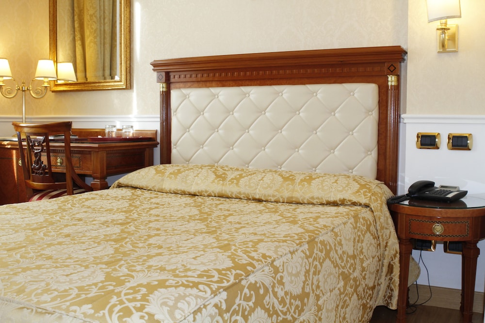 Villa Pinciana — Hotel rooms in Rome, Lazio