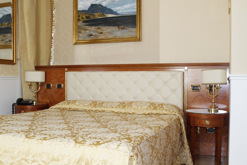 Villa Pinciana — Hotel rooms in Rome, Lazio