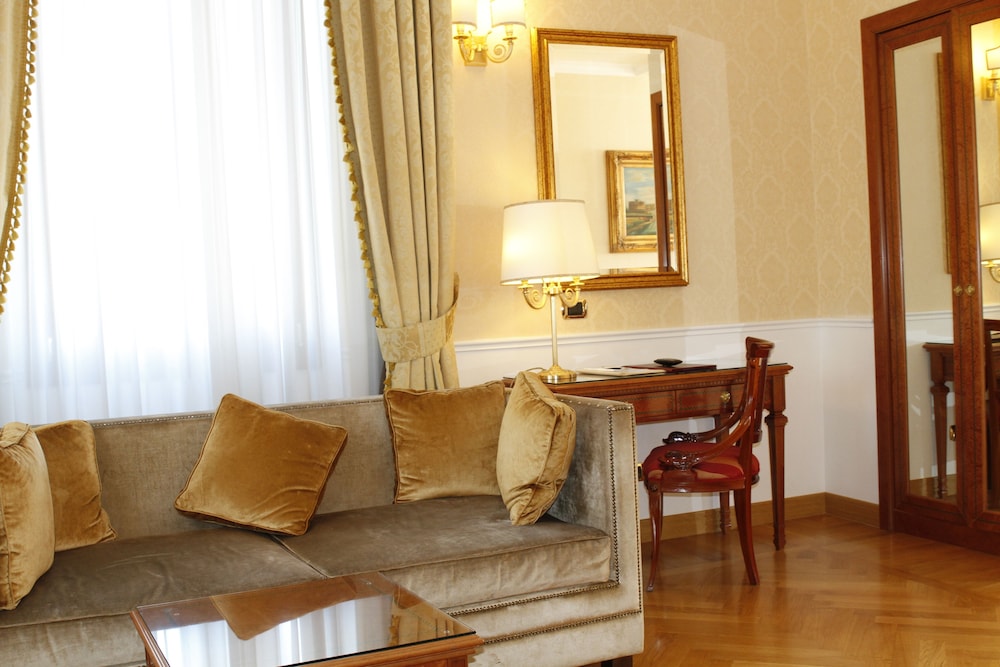 Villa Pinciana — Hotel rooms in Rome, Lazio