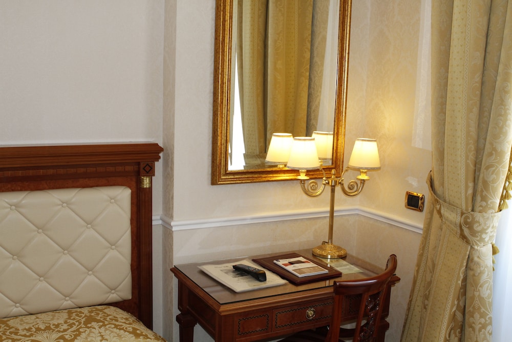 Villa Pinciana — Hotel rooms in Rome, Lazio